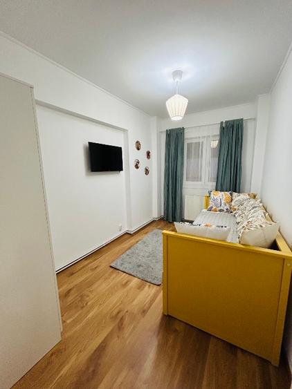 Apartament 3 camere, zona Izvor, lângă spital