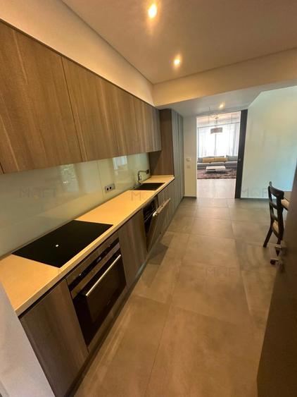 APARTAMENT 5 CAMERE PRIMAVERII LOC DE PARCARE INCLUS