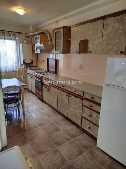 Apartament 2 camere etaj 2 zona Independentei - 8