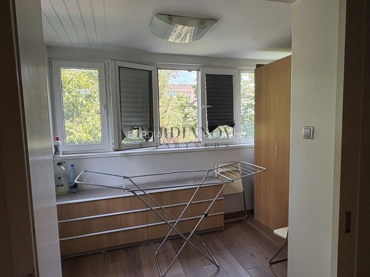 Apartament cu 3 camere - Metrou Costin Georgian - bd. 1 Decembrie 1918 - 10