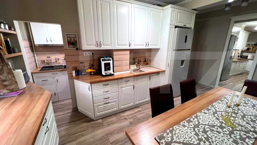 Apartament 3 camere, 65 mp, zona Ultracentral Blaj