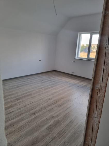 Casa duplex de vanzare ,320mp,Dornesti