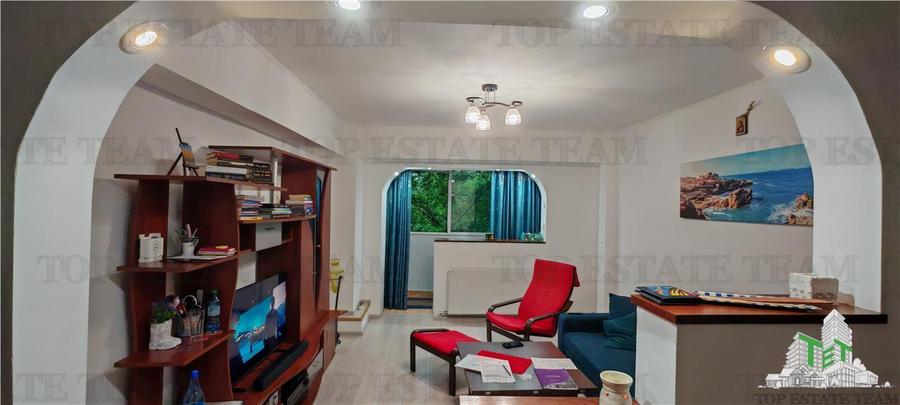 Apartament de 4 camere, cu centrala proprie, foarte spatios, in Militari, la 2 m