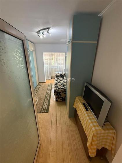 Apartament decomandat 3 camere - 3