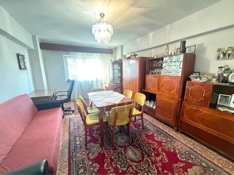 Apartament 4 camere în zona CALEA FLORESTI