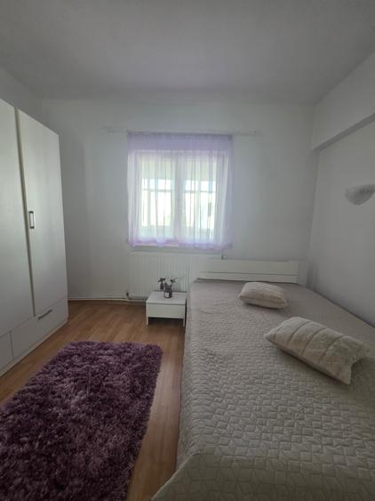 Casa de Cultura - apartament cu 4 camere, terasa, centrala pe gaz