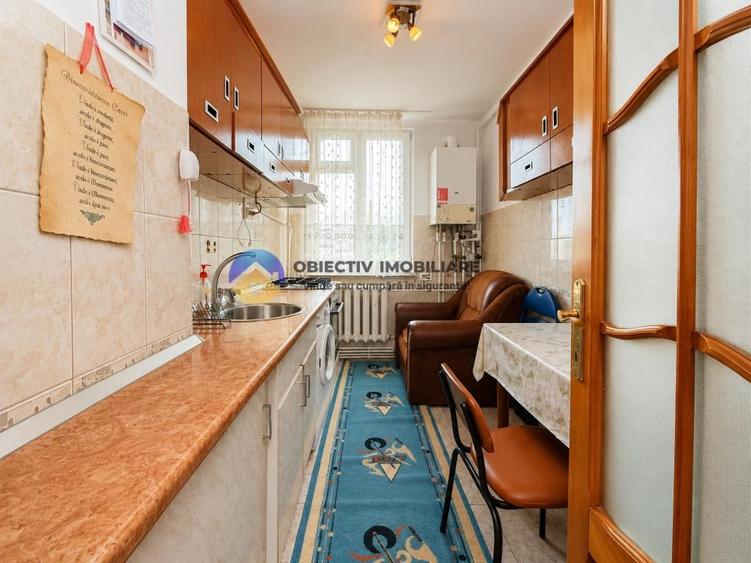 Apartament 2 camere CU PRIVELISTE - CENTRU