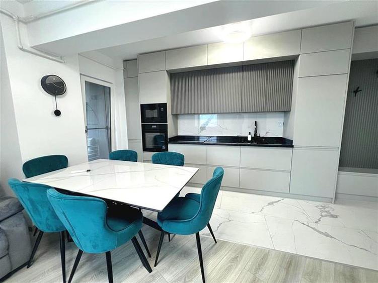 Apartament INTABULAT in Tatarasi: 4 camere, 93 mp, parcare inclusa