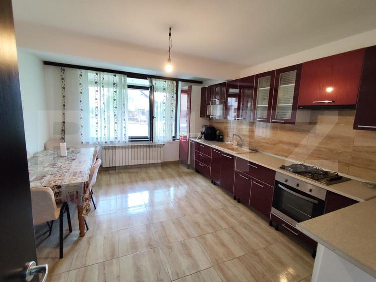 Casă 221 mp utili, teren 1378 mp, Valea Adanca, langa soseaua principala, asfalt - 3