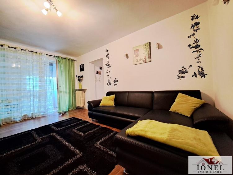 Vanzare apartament patru camere in Cugir