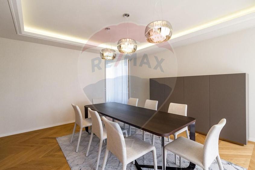 Închiriere Apartament 4 camere Primăverii