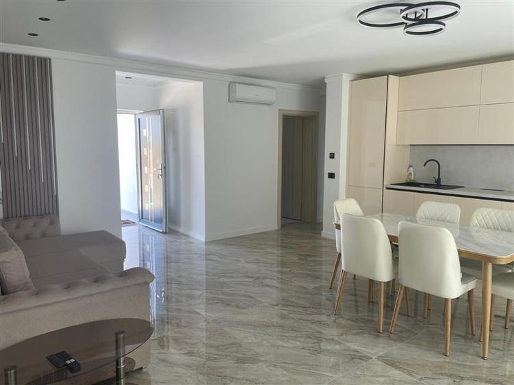 4 cam - Casa individuala in Cartier Rezidential