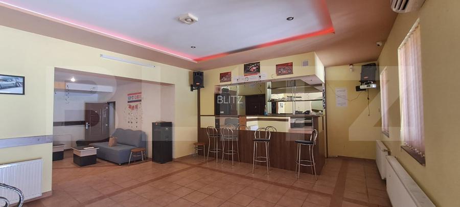 Magazin sătesc cu terasă, centrul satului Feldioara– priveliște Munții Făgăraș - 6