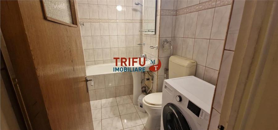 Apartament 3 camere de vanzare zona Centru