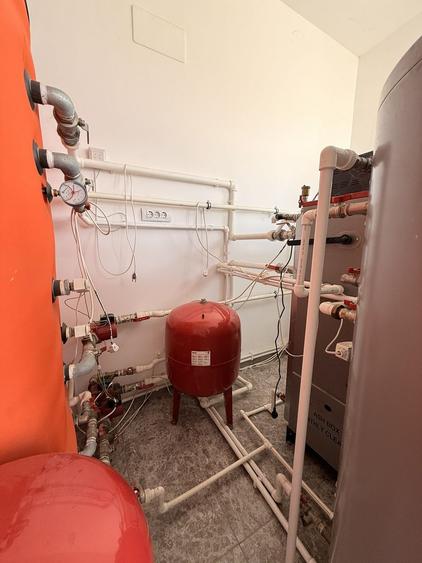Oportunitate de Investiție: Salon de Evenimente cu Piscină – comuna Pechea