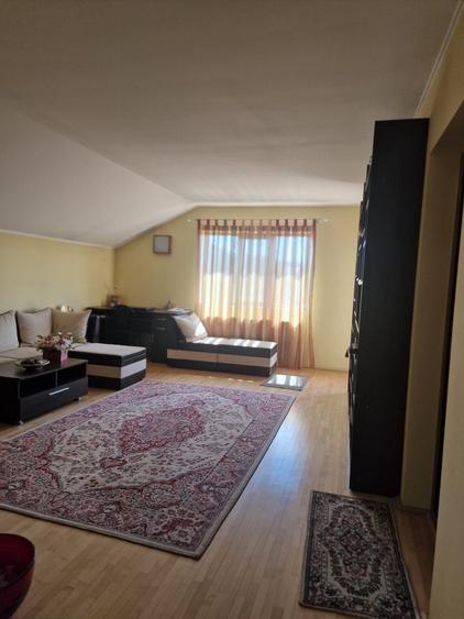 Casă P+2 Lebăda la strada principală