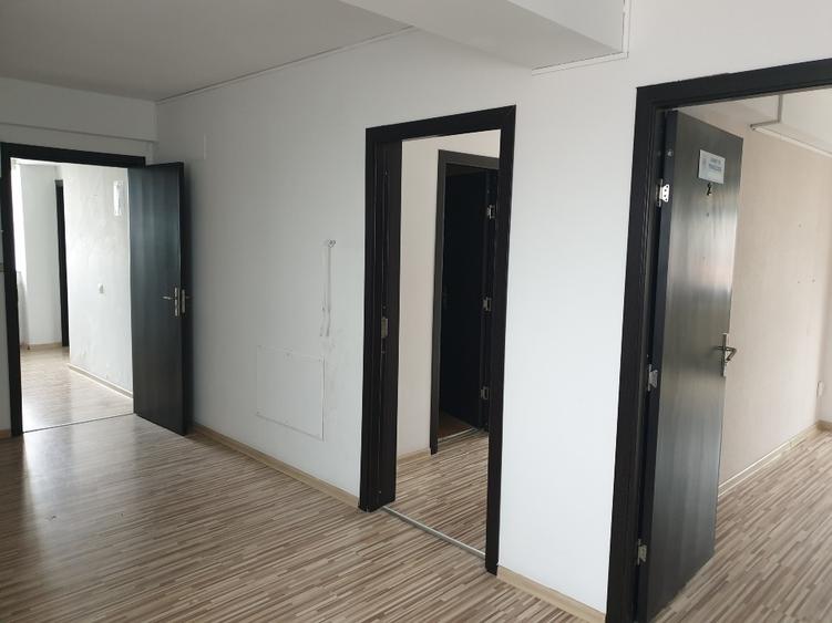 CLĂDIRE BIROURI D-P-3Et zona TROCADERO POPORULUI
