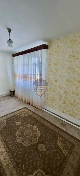 3 camere Navodari Central 45mp , etaj 1 renovat partial, balcon, centrala gaz
