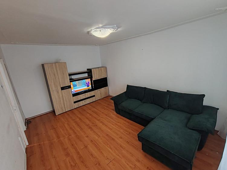 Apartament 2 camere decomandat - Casa de Cultura - 108.000 euro(Cod E6)