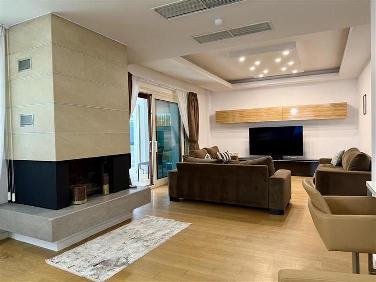 Vila premium cu lift interior, 7 dormitoare si curte proprie I Pipera