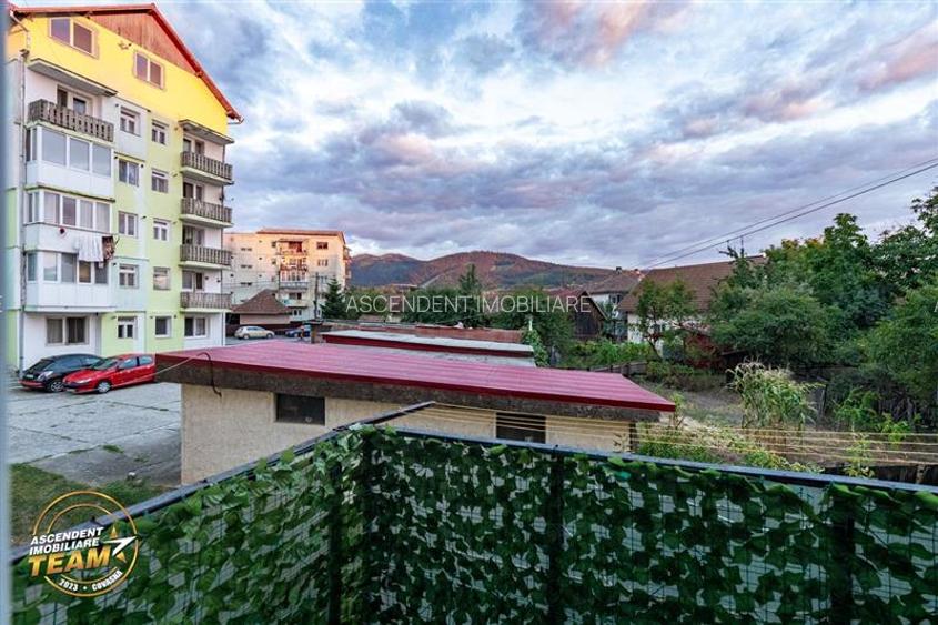FILM! Apartament mobilat, cu 2 camere, etaj 1, central dar linistit, Covasna