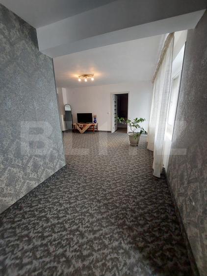 Casa/Spatiu Comercial, 620 mp, pe 3 nivele: demisol, parter, etaj, Zalau