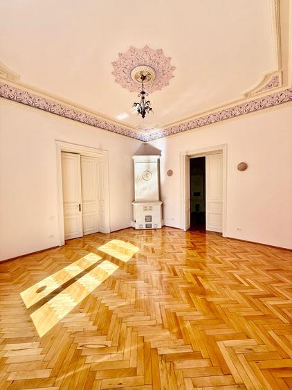Apartament superb de inchiriat in vila 4 camere zona Parc Cazzavillan, Bucuresti