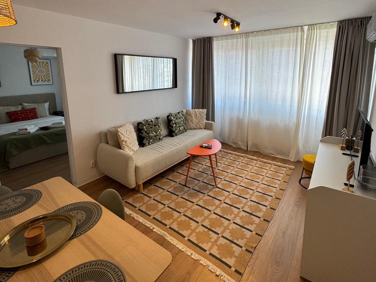 Apartament 2 camere 50 mp | Universitate | Renovat lux | Investiție  179 000 €