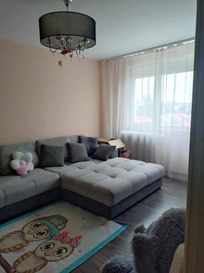 APARTAMENT 3 CAMERE DECOMANDAT