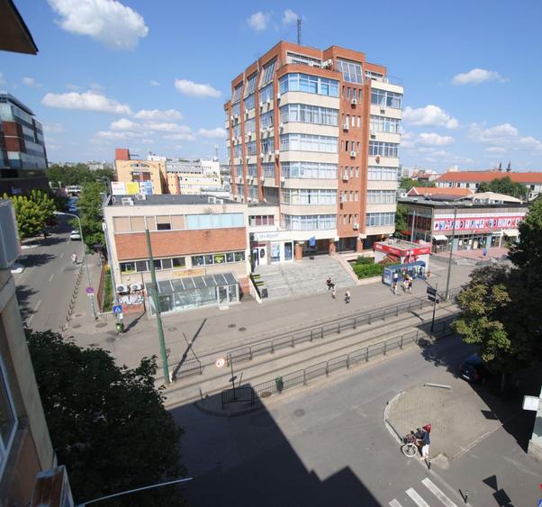Apartament 2 camere cu vedere catre Piata 700-Central Timisoara
