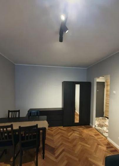Apartament 2 Camere,Tineretului,et.1/2,Amenajat,centrala,mobilat,utilat,complet