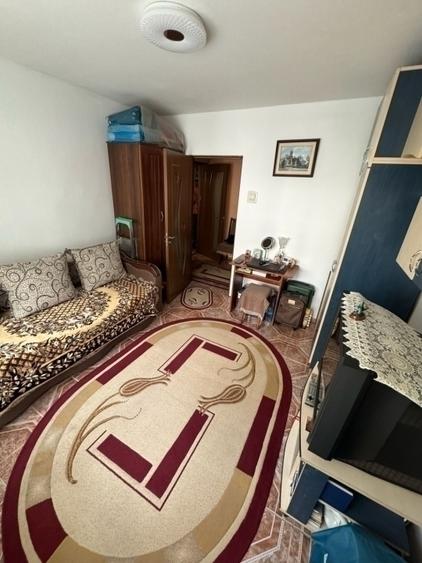 2 camere decomandat 52mp zona nicolina 1 in spate la lidl