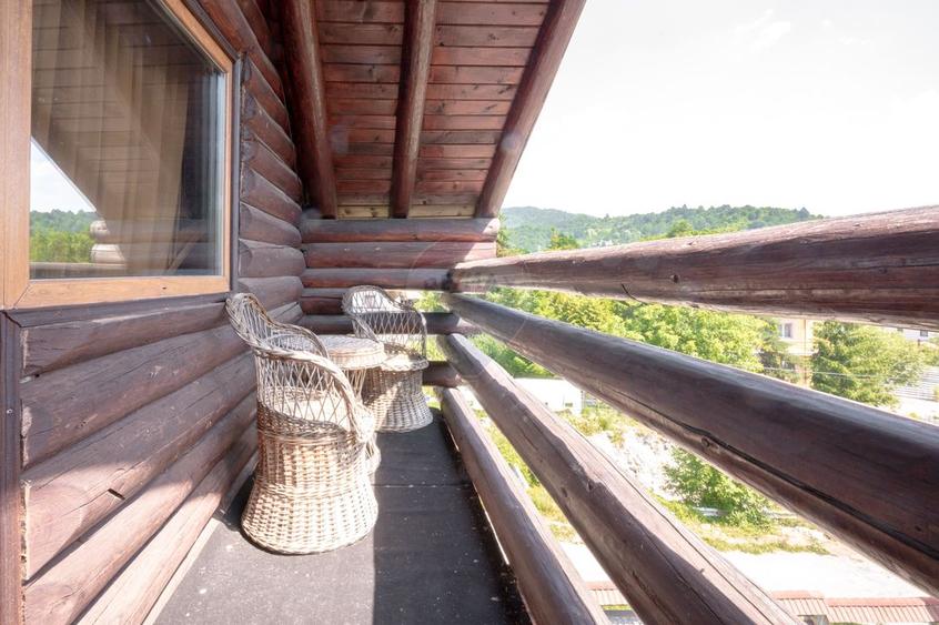 Cabană turistică, 12 camere cu restaurant, bucătărie + sală evenimente