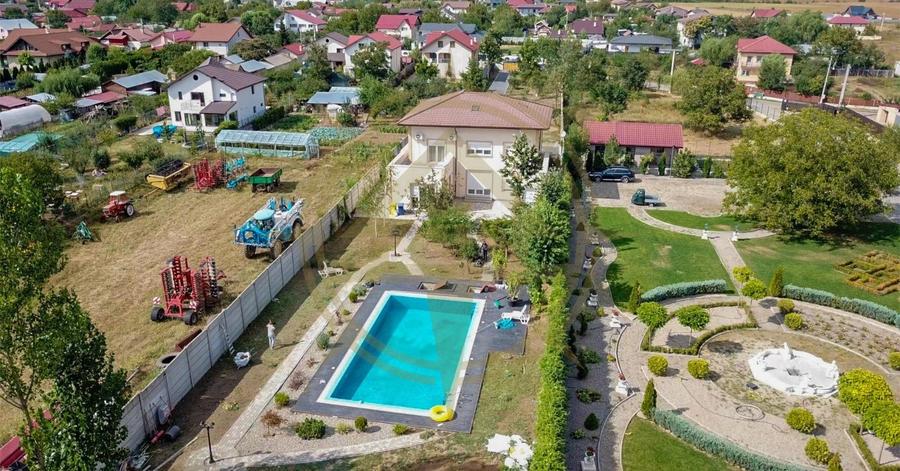 DOM00483 - Viala cu piscina teren 3000 mp Corbeanca