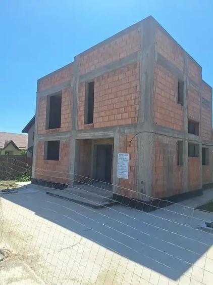 Vilă individuală în construcție 145,8 mp utili Teren 478 mp Buftea