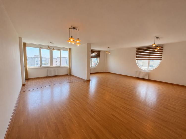 Plevnei-apartament 4 camere in complex rezidential, de vanzare