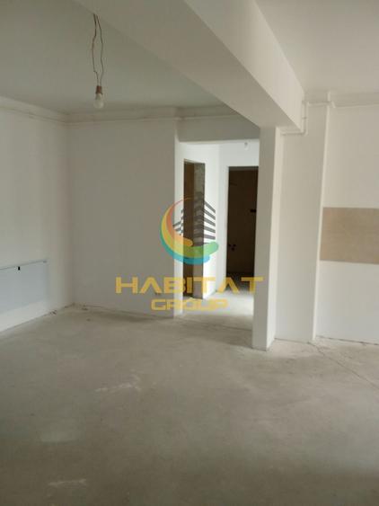 Apartament cu 3 camere si balcon zona metrou Popesti Leordeni.