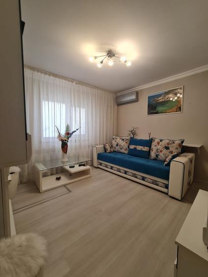 Vanzare apartament 3 camere dec in Galati, Sid-Vest, parter cu gradina
