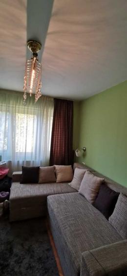 PALAS !! Apartament 3 cam decomandat foarte ingrijit.