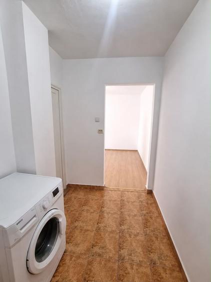 2 camere, 40 mp, etaj 4, Piata Doina