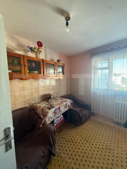 Apartament cu 3 camere, 66 mp, decomandat, zona Zamca