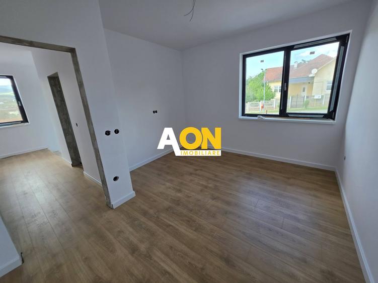 Duplex modern, 4 camere, curte 315 mp, predare la cheie,zonă liniștită
