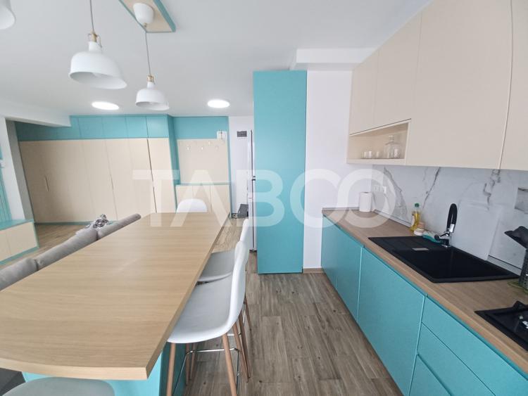Apartament de vanzare cu 3 camere si balcon Kogalniceanu