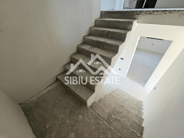 Casa noua 4 dormitoare, 3 bai