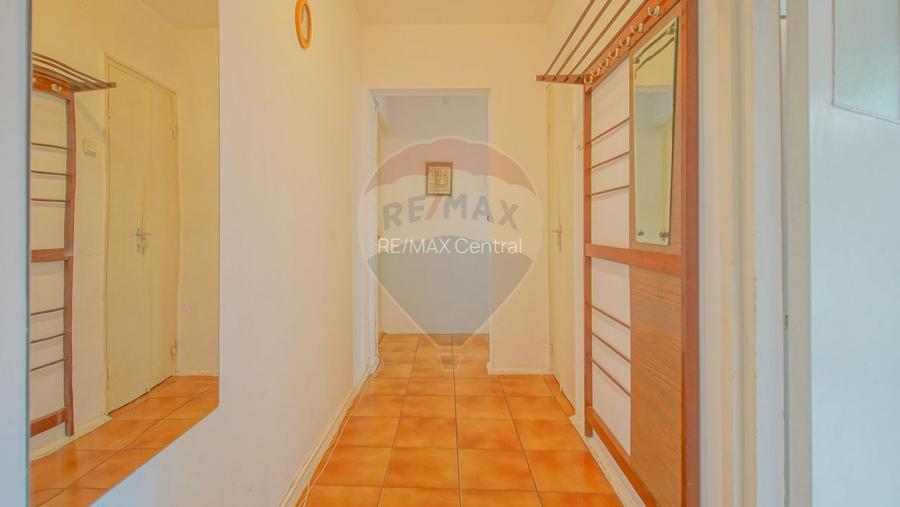 Apartament 2 cam de închiriat Zona Griviței Mobilat și utilat etaj 1 - 2