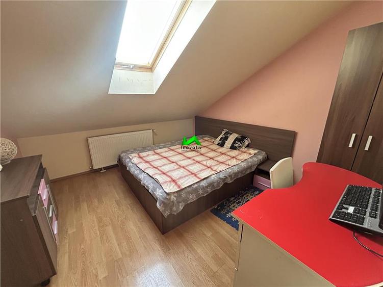 Apartament de vanzare 4 camere 2 bai Sibiu Turnisor