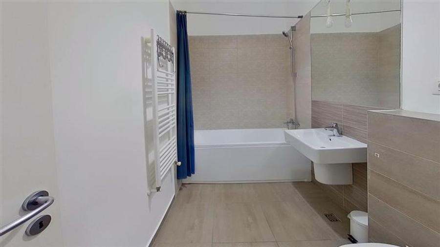 Apartament mobilat, 2 camere decomandate, loc de parcare, Urban Pentha