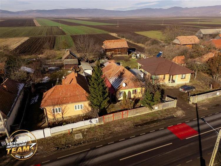 3D&FILM! Casa cu 3 camere,1.800mp teren, facilitati apreciabile, langa Targu Sec
