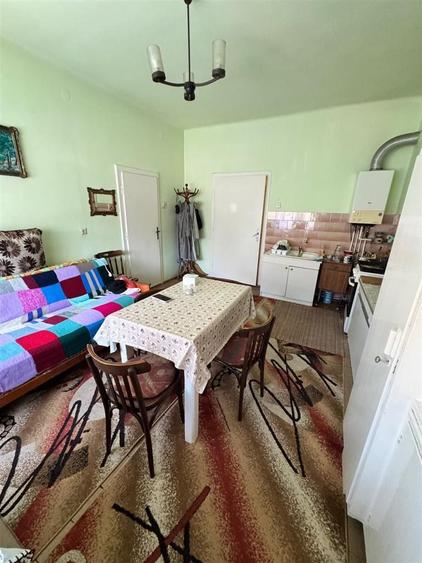 Casa de vanzare l 1040 MP Curte l Front 35 MP l Grigorescu
