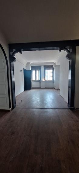 Apartament 4 camere Magheru 135mp Risc 1